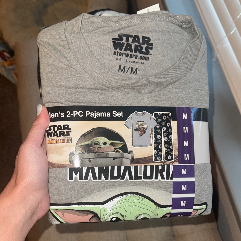 Star Wars Mandalorian Men's Pajama Shirt And Pants Set- Gray and Green